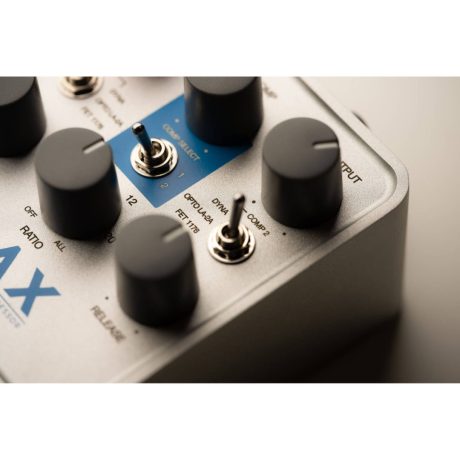 Universal Audio Max Preamp and Dual Compressor Pedal